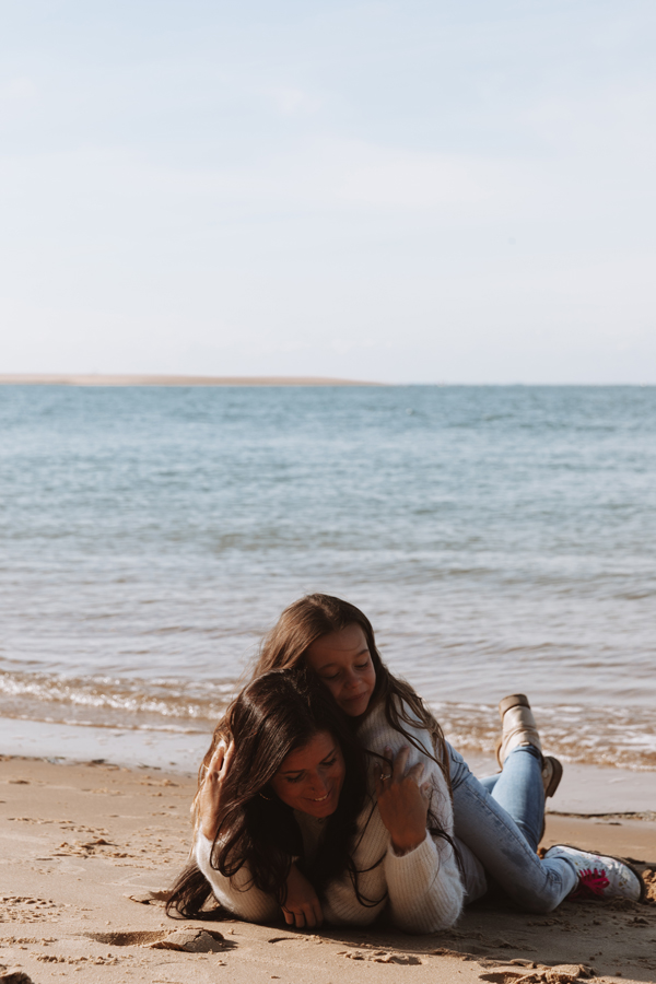 Séance photo en famille à la Dune du Pilat par Camille Boutoux