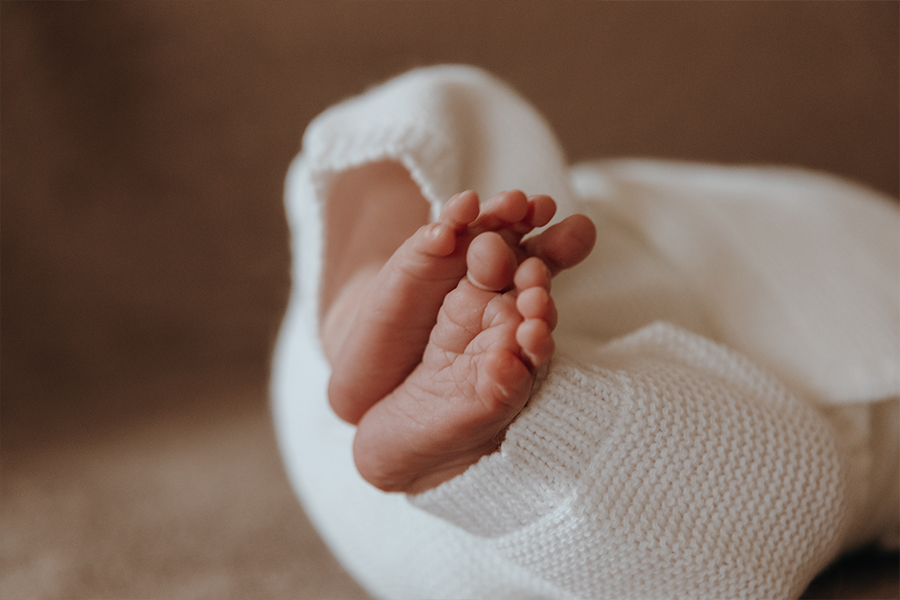 Séance photo naissance bébé en Seine-et-Marne par Camille Boutoux