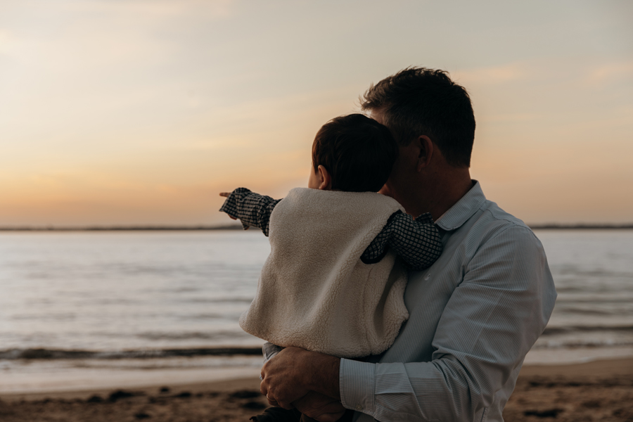 Séance photo en famille à la plage par Camille Boutoux