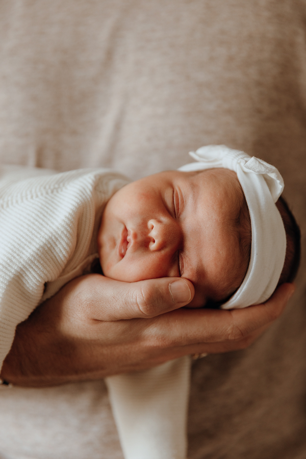 Capturez les premiers instants de votre bébé en Seine-et-Marne avec Camille Boutoux