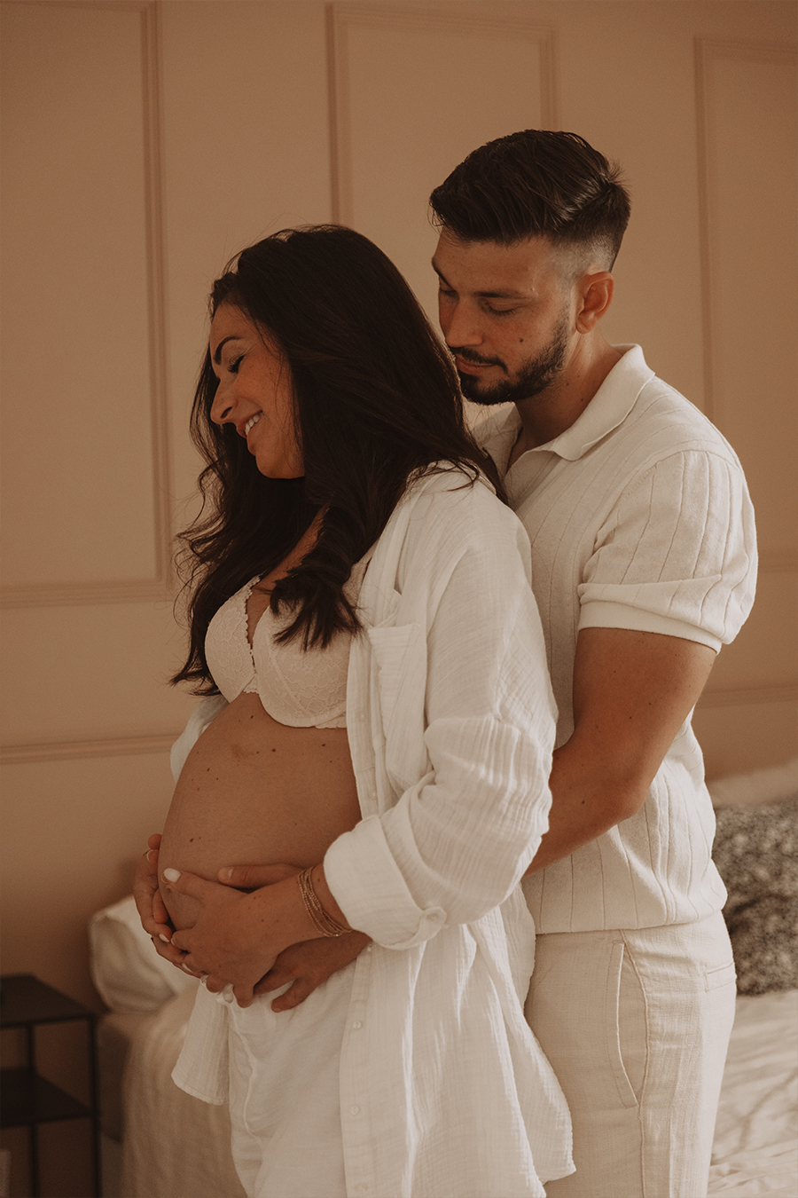 Séance photo grossesse à domicile à proximité de Meaux