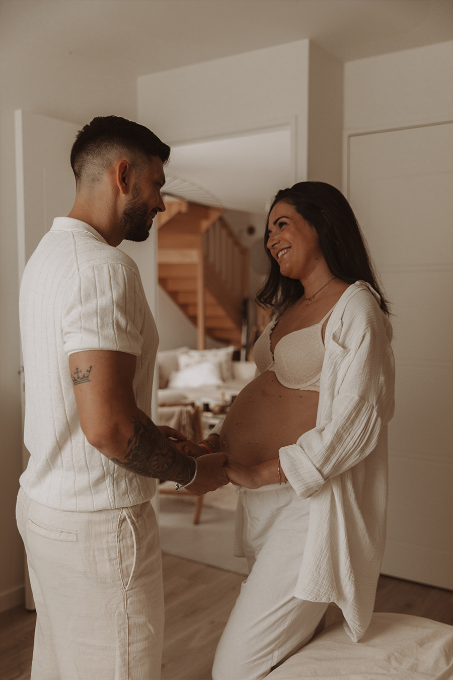 Séance photo grossesse à domicile à proximité de Meaux